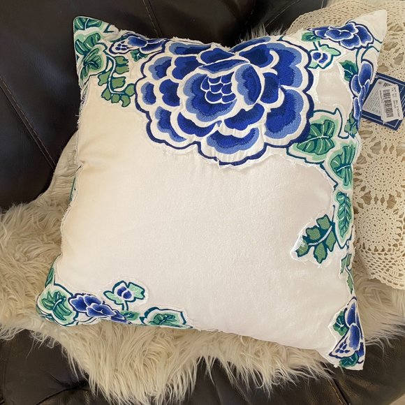 Southern Living Floral Throw Pillows - Picture 3 of 6